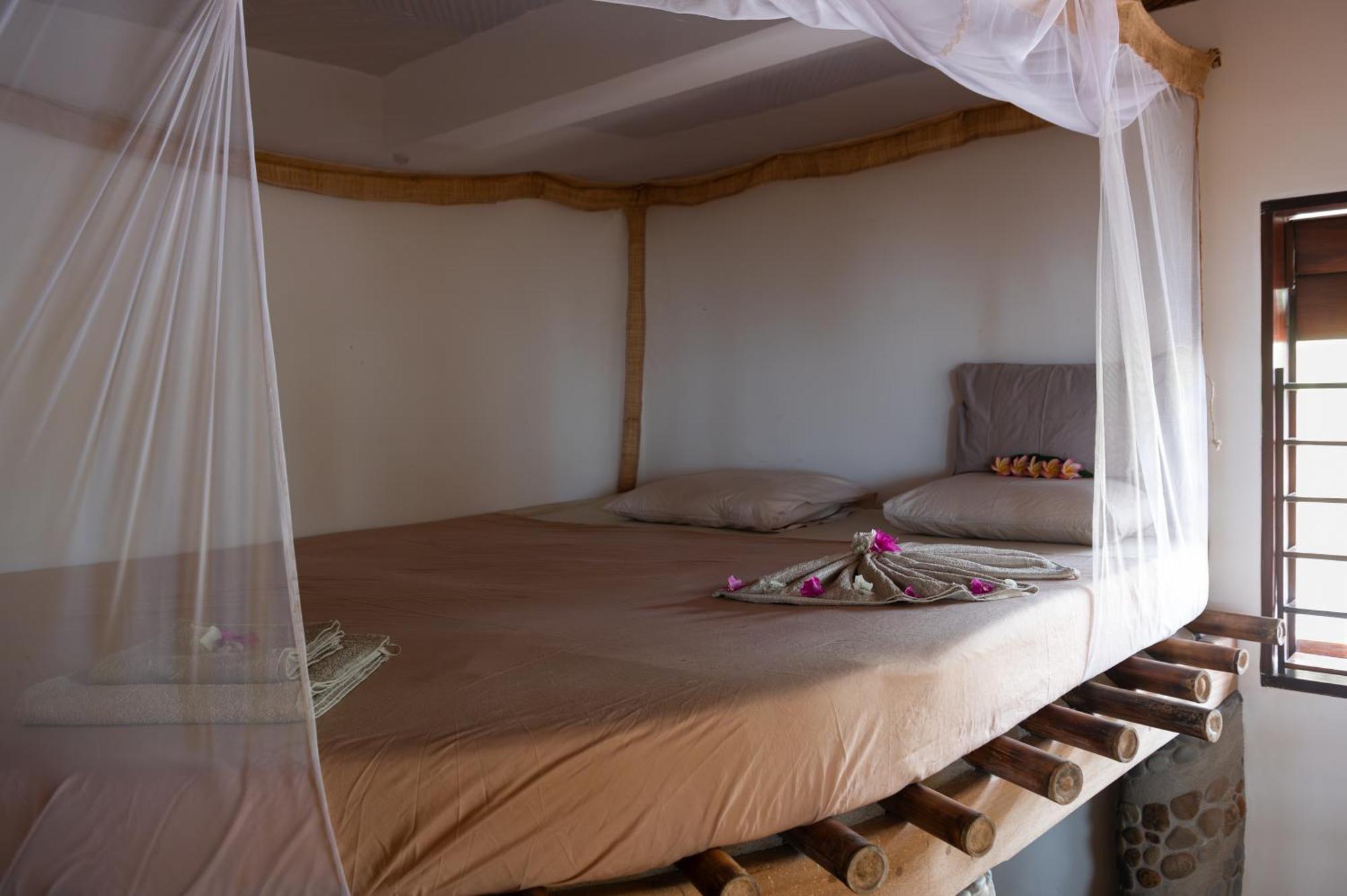 Shambala Madagascar: Beachfront Lodge And Adventures Ambolobozo Eksteriør billede